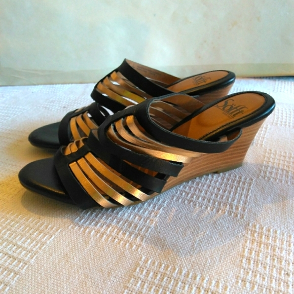 Sofft Shoes - Sofft Women's Leather Black and Gold Metallic Wedge Sandals Size 7M